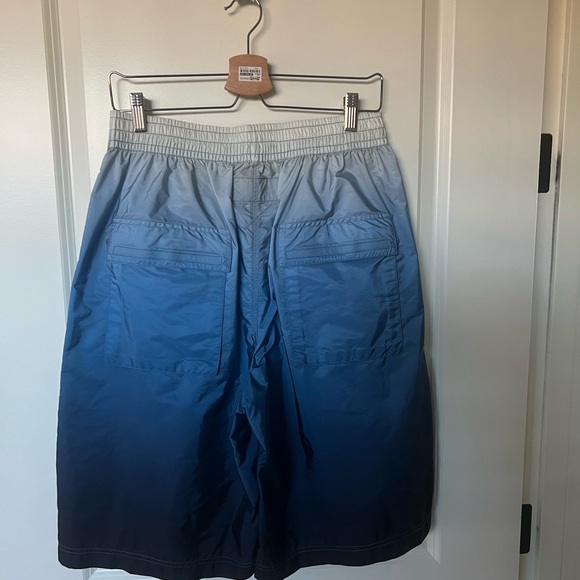 True Tribe Rough Steve Ombré Knee-Length Shorts, L - Picture 2 of 13